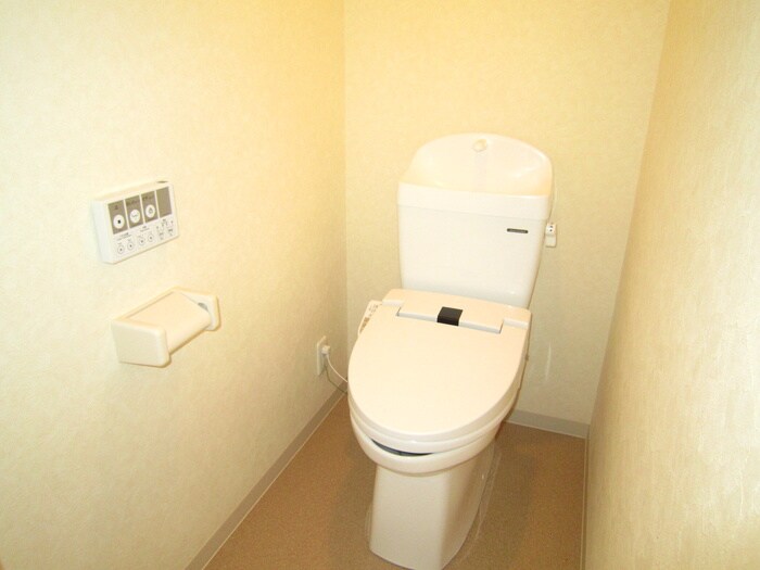 物件内観写真16　(トイレ)