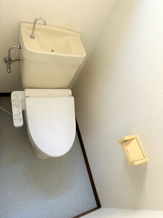 物件内観写真9　(トイレ)