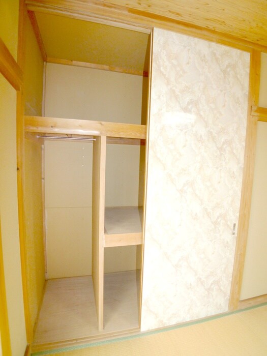 物件内観写真11　(収納)