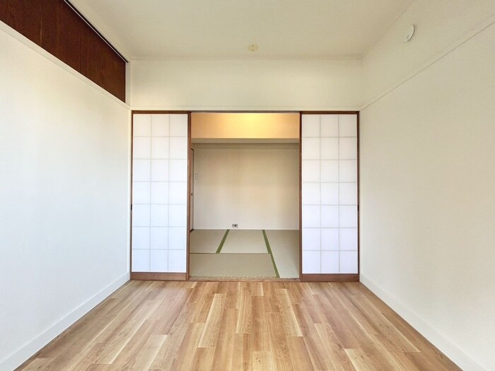 物件内観写真8　(居室)