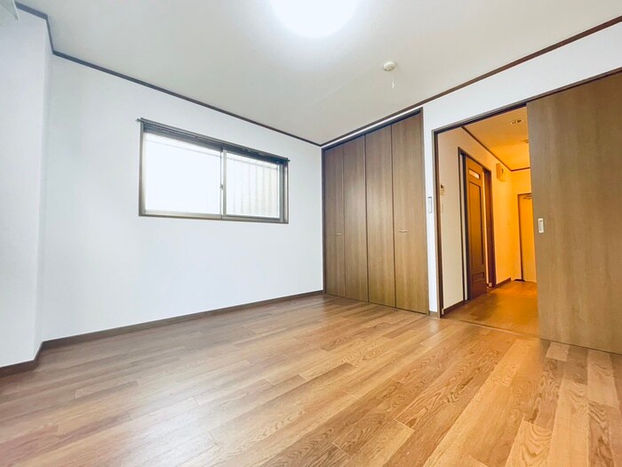 物件内観写真8　(居室)