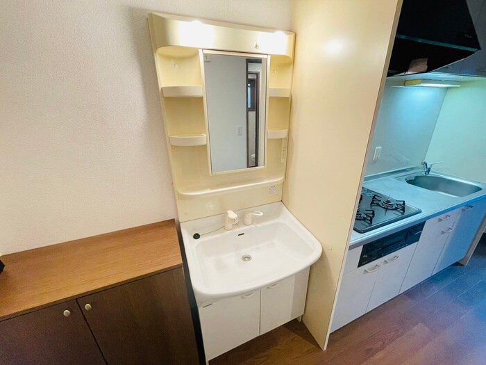 物件内観写真11　(洗面)