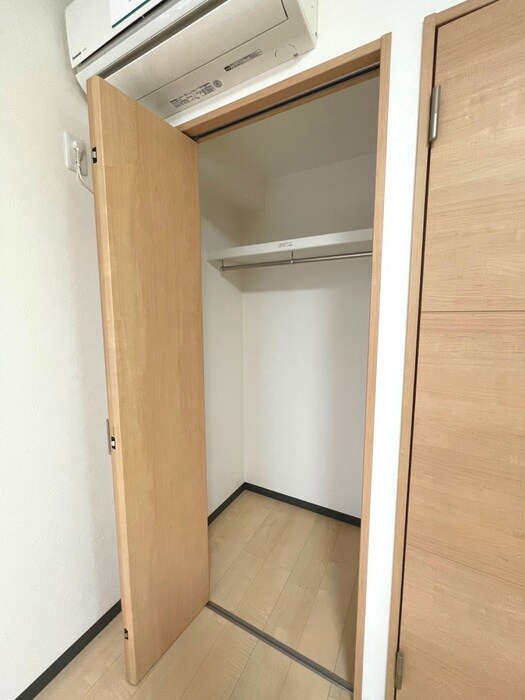 物件内観写真15　(収納)
