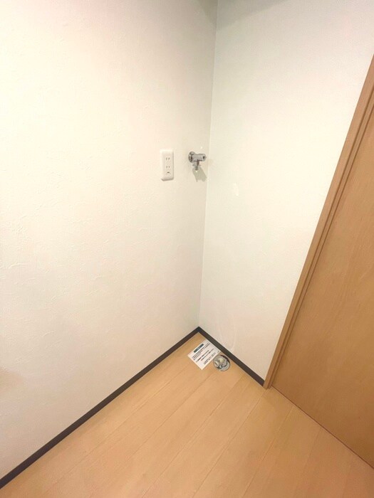 物件内観写真17　(洗濯機置場)