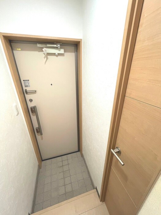 物件内観写真22　(玄関)