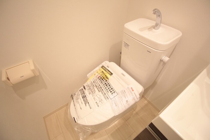 物件内観写真14　(トイレ)