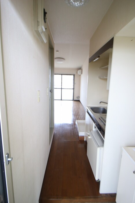物件内観写真17　(廊下)