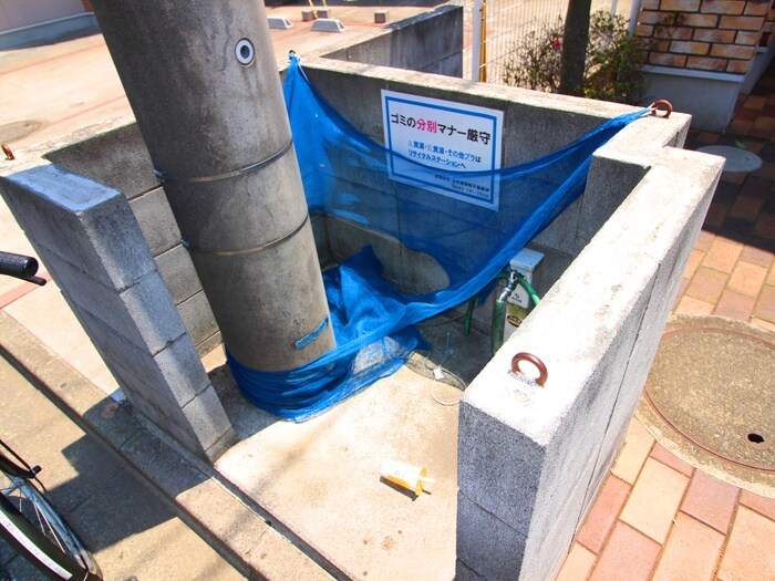 物件外観写真4　(建物設備)