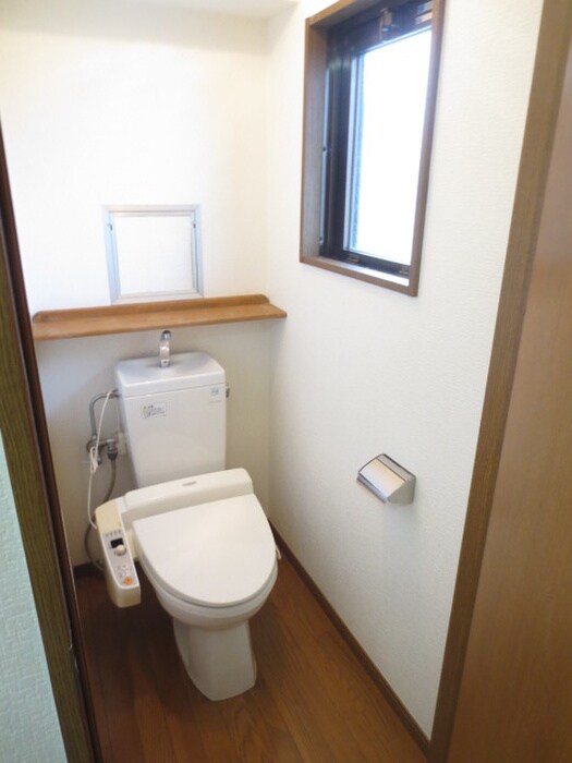 物件内観写真12　(トイレ)