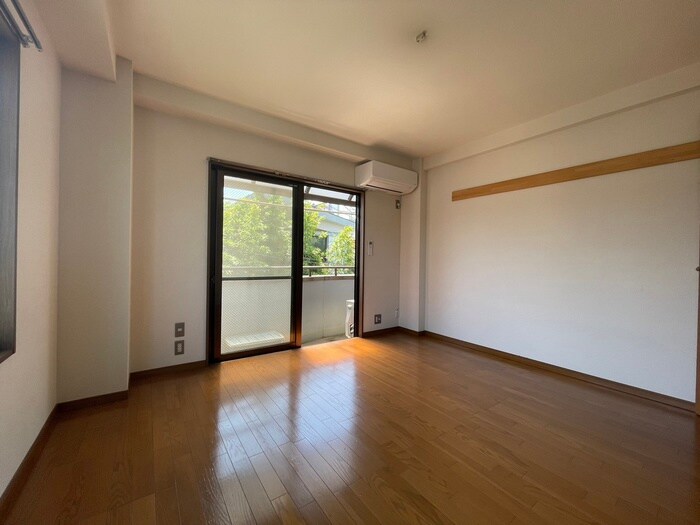 物件内観写真18　(居室)