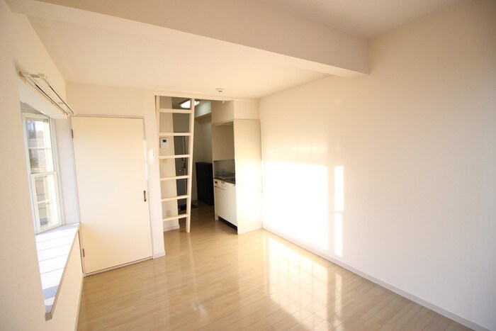 物件内観写真10　(居室)