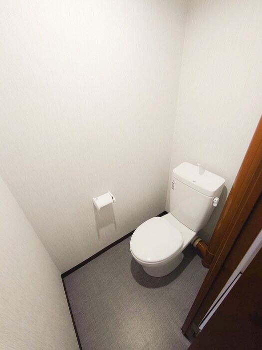 物件内観写真15　(トイレ)