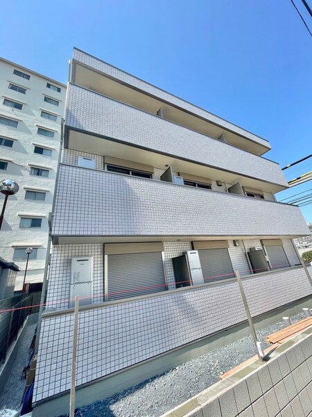 プラシード外観写真
