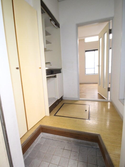 物件内観写真14　(廊下)