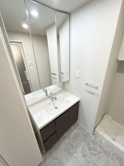 LIME RESIDENCE KAWAGUCHI EASTの洗面