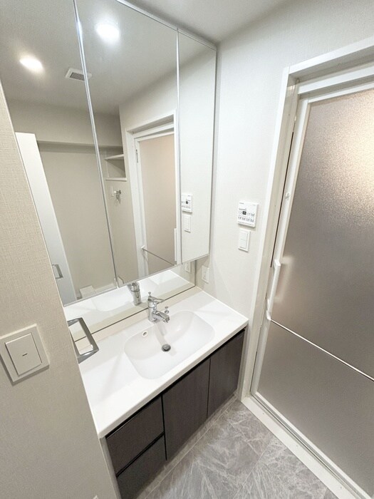 LIME RESIDENCE KAWAGUCHI EASTの洗面