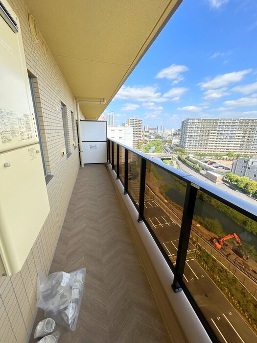 LIME RESIDENCE KAWAGUCHI EASTのベランダ・バルコニー
