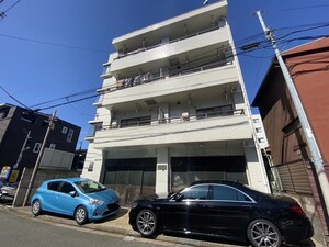 カ－サカザマ外観写真