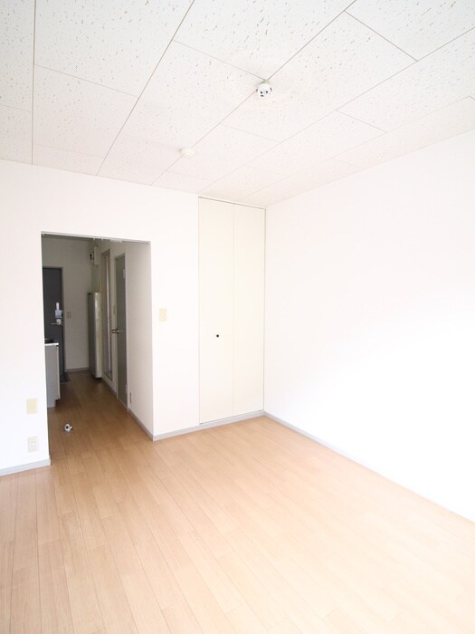 物件内観写真11　(室内からの展望)