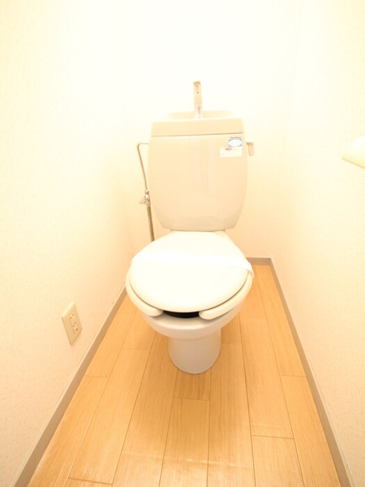 物件内観写真12　(トイレ)