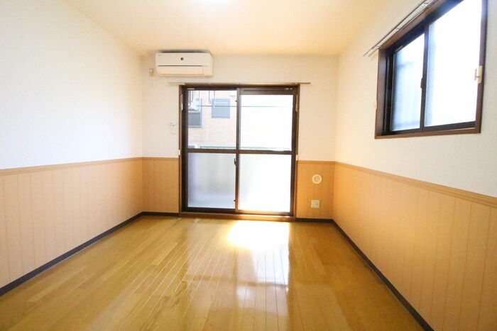 物件内観写真7　(居室)