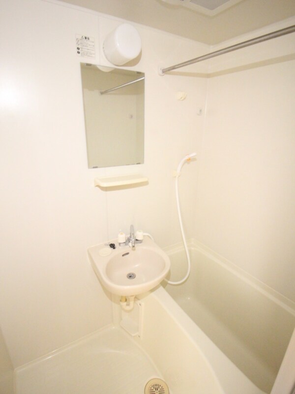 バス／シャワールーム等