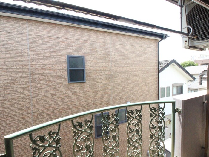 物件内観写真22　(室内からの展望)