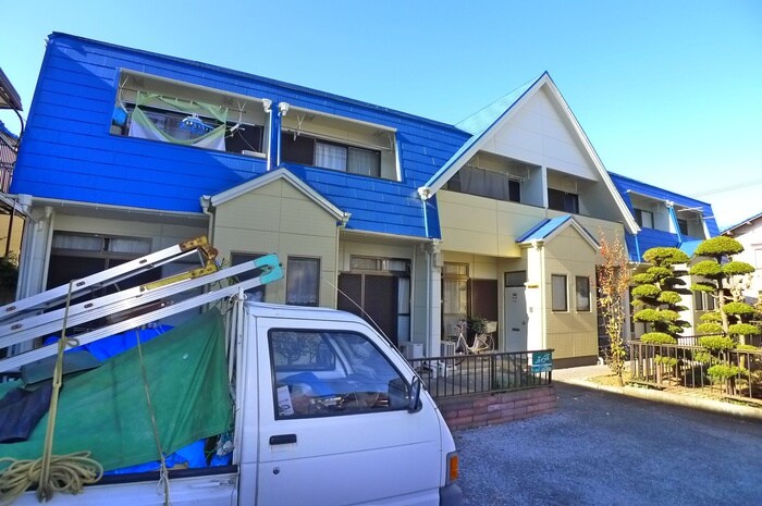 物件外観写真3　(駐車場)