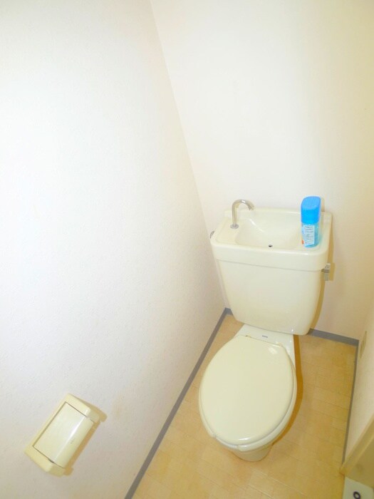 物件内観写真15　(トイレ)