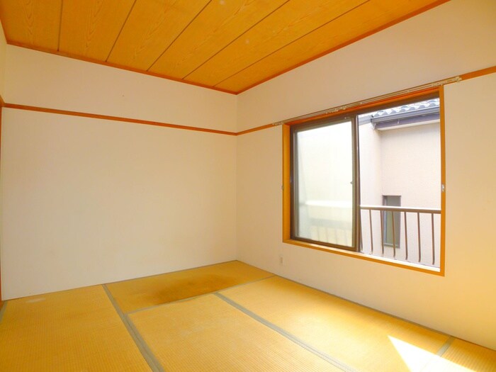 物件内観写真20　(室内からの展望)