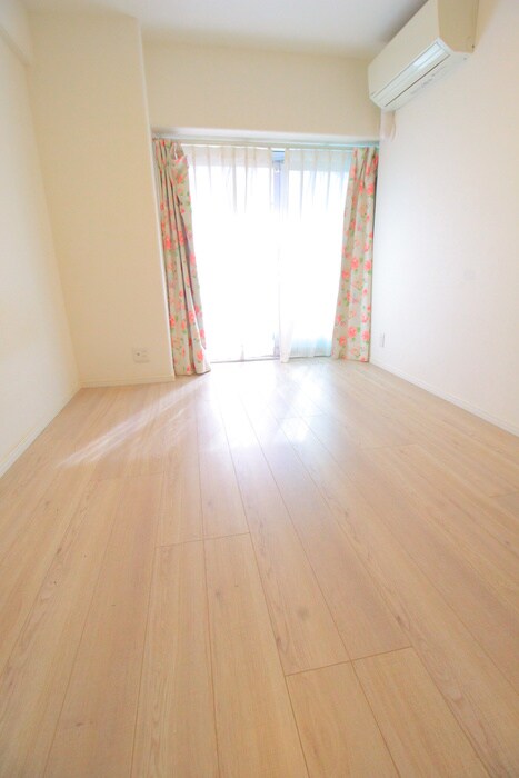 物件内観写真13　(居室)