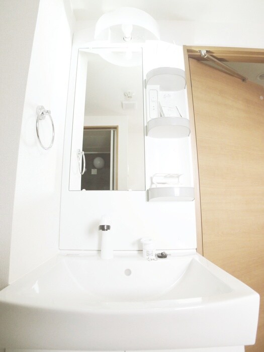 物件内観写真11　(洗面)