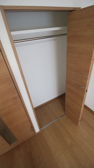 物件内観写真12　(収納)