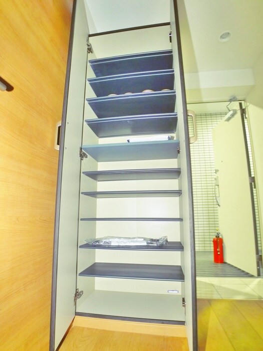 物件内観写真17　(靴箱)