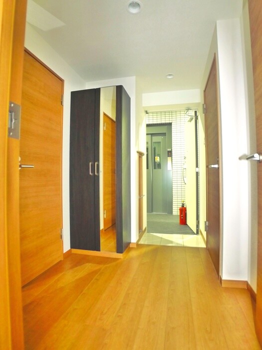 物件内観写真18　(廊下)