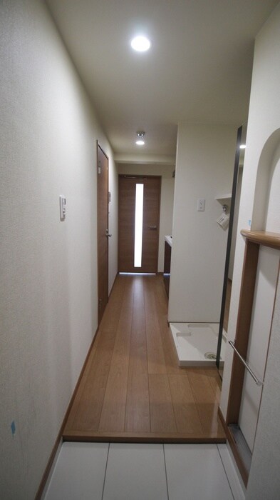 物件内観写真19　(廊下)
