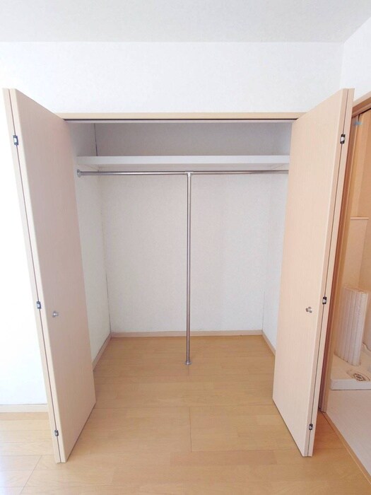 物件内観写真10　(収納)