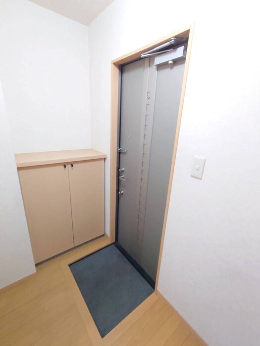 物件内観写真17　(玄関)