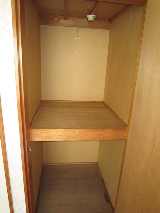 物件内観写真10　(収納)