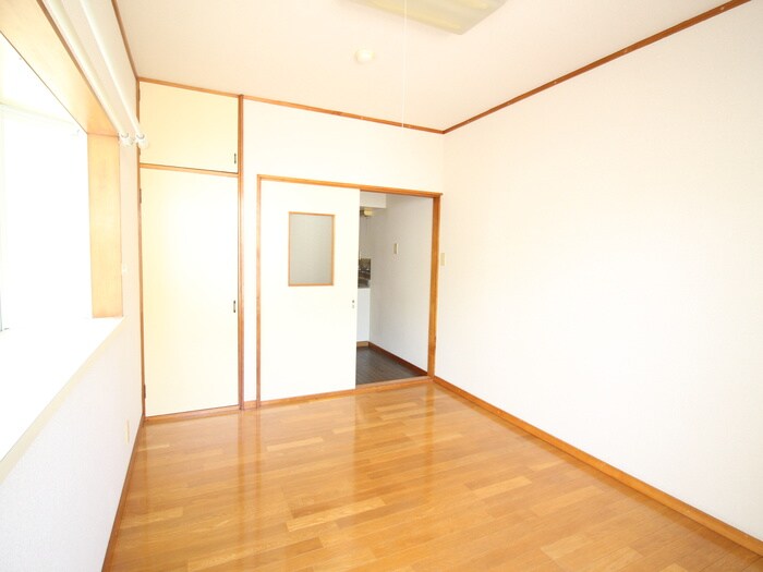 物件内観写真18　(居室)