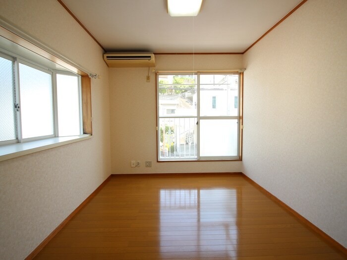 物件内観写真18　(居室)