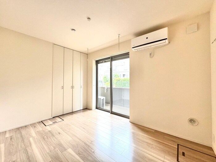 物件内観写真8　(居室)