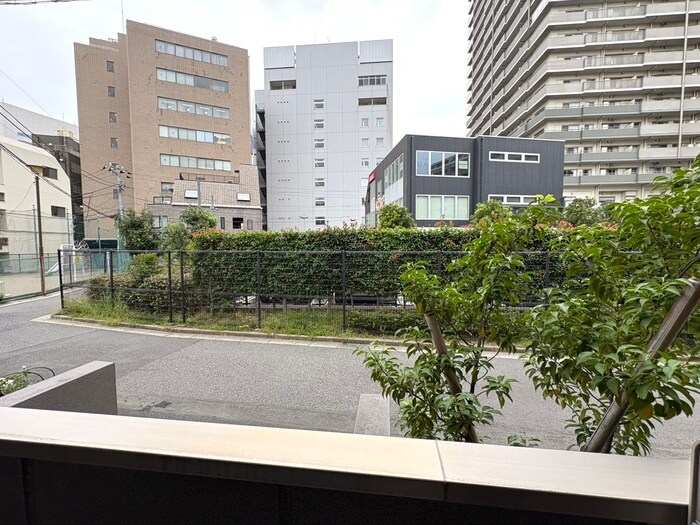 物件内観写真18　(室内からの展望)