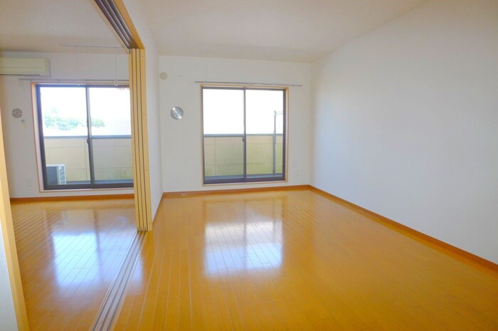 物件内観写真9　(居室)