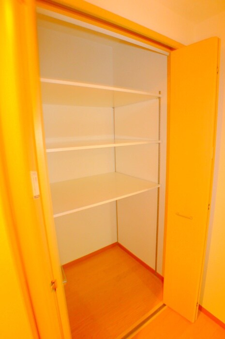 物件内観写真20　(収納)