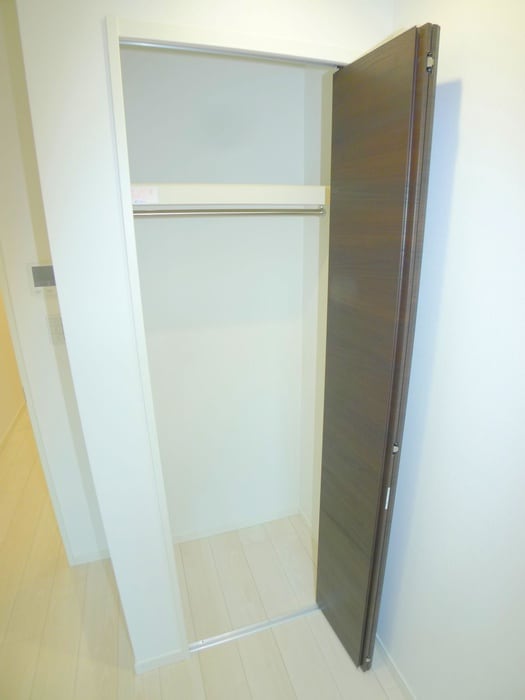 物件内観写真12　(収納)