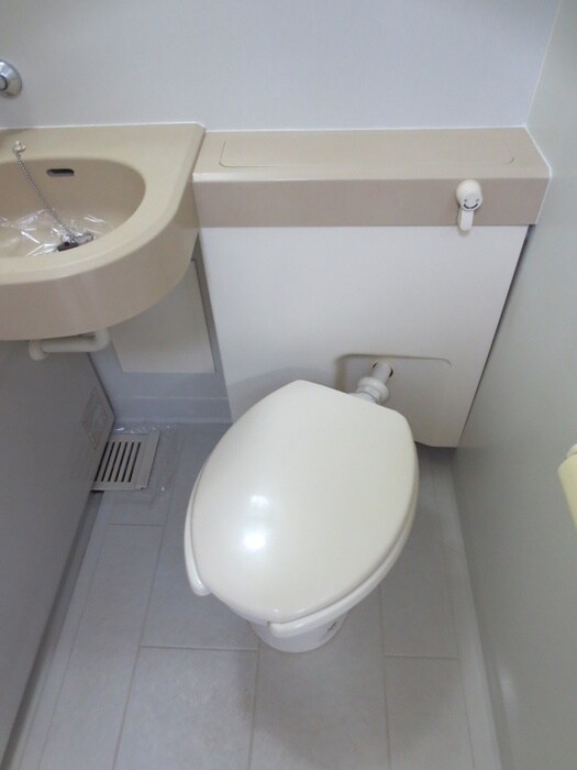 物件内観写真13　(トイレ)