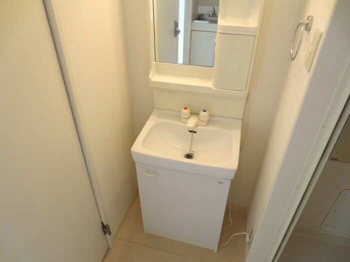 物件内観写真12　(洗面)