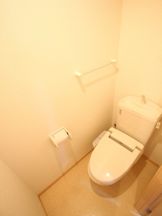 物件内観写真11　(トイレ)