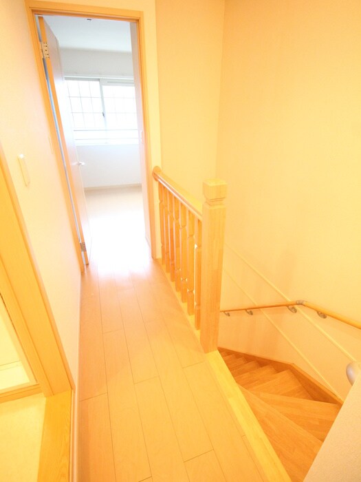 物件内観写真22　(廊下)